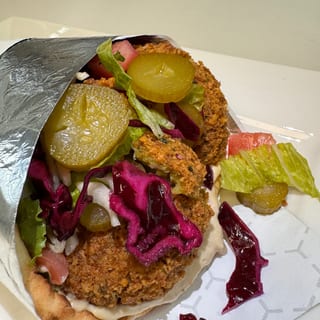 Falafel gyro